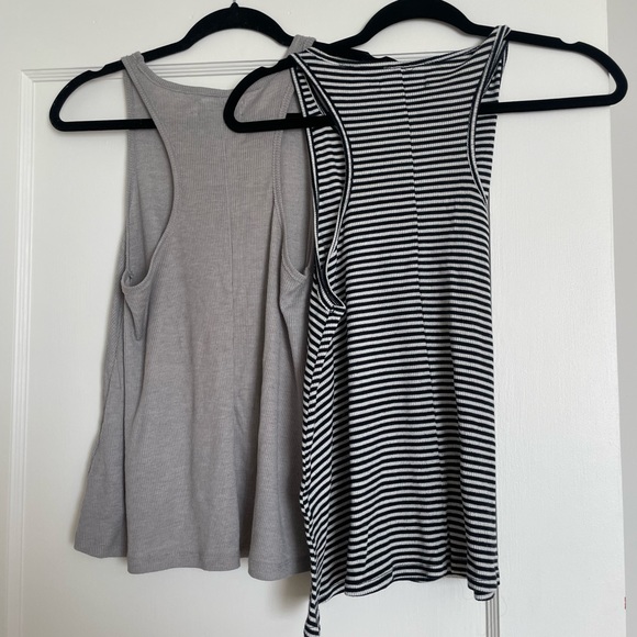Abercrombie & Fitch tank top bundle - Picture 4 of 4